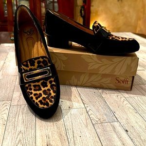 Sofft shoes black and leopard cow hair patent leather flats. Size 8.5